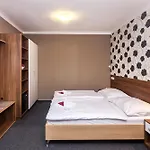 Arkáda
