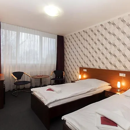 Arkada Hotel 3*