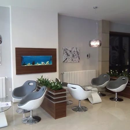 Arkada Hotel 3*