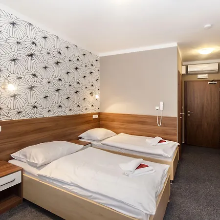 Hotel Arkáda 3*
