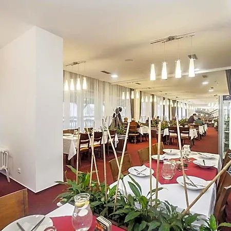 Arkáda Hotel 3*