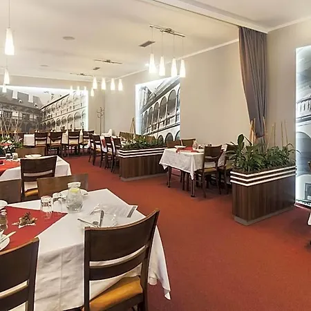 Hotel Arkáda