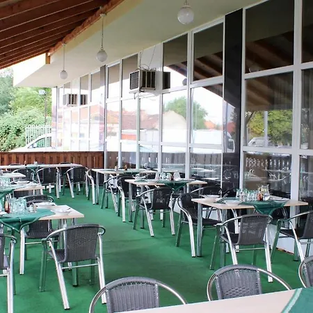 Arkada Hotel Bučovice