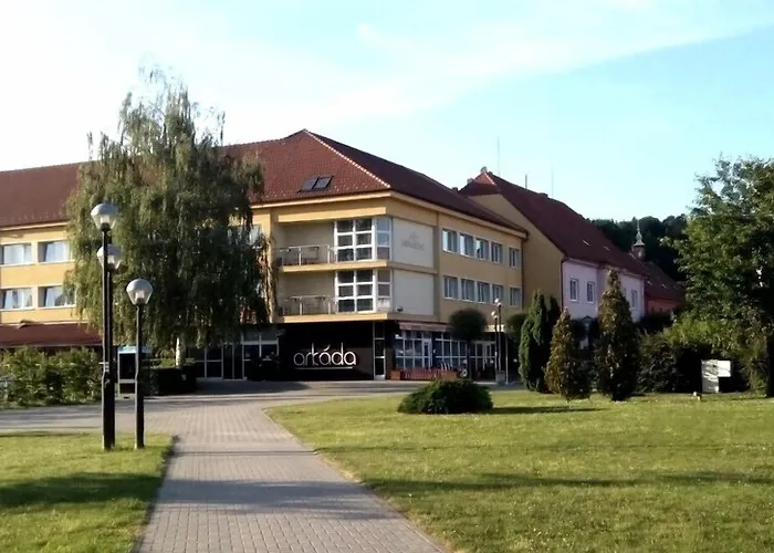 Arkada Hotel 3*