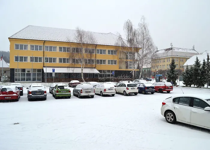 Arkada Hotel 3*